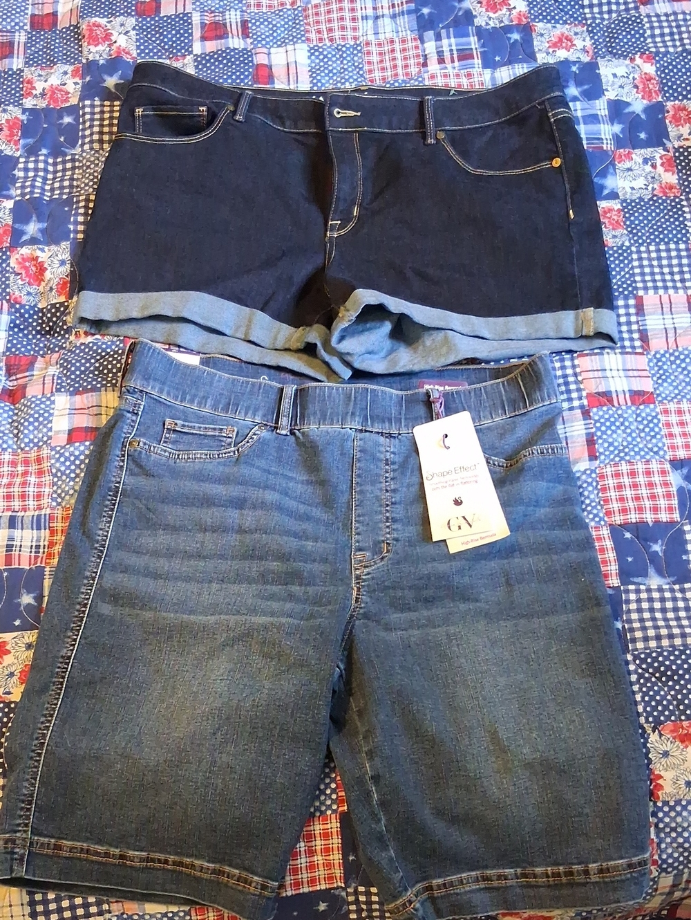 Bundle Pair 2 Women’s Stretch Denim Shorts - Dark Blue / Medium Blue NEW! XL 16